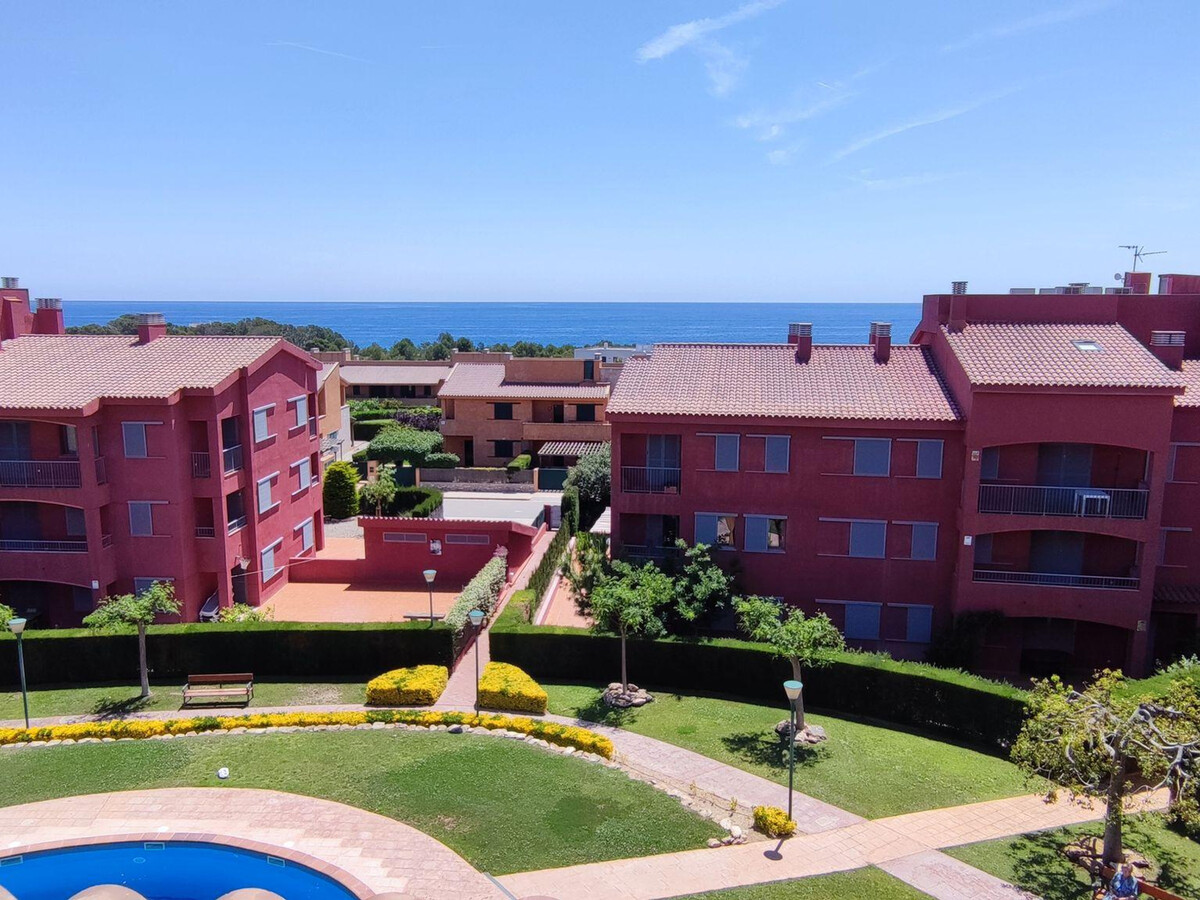 Duplex 4 chambres avec piscine à 200m de la mer - Photo 4