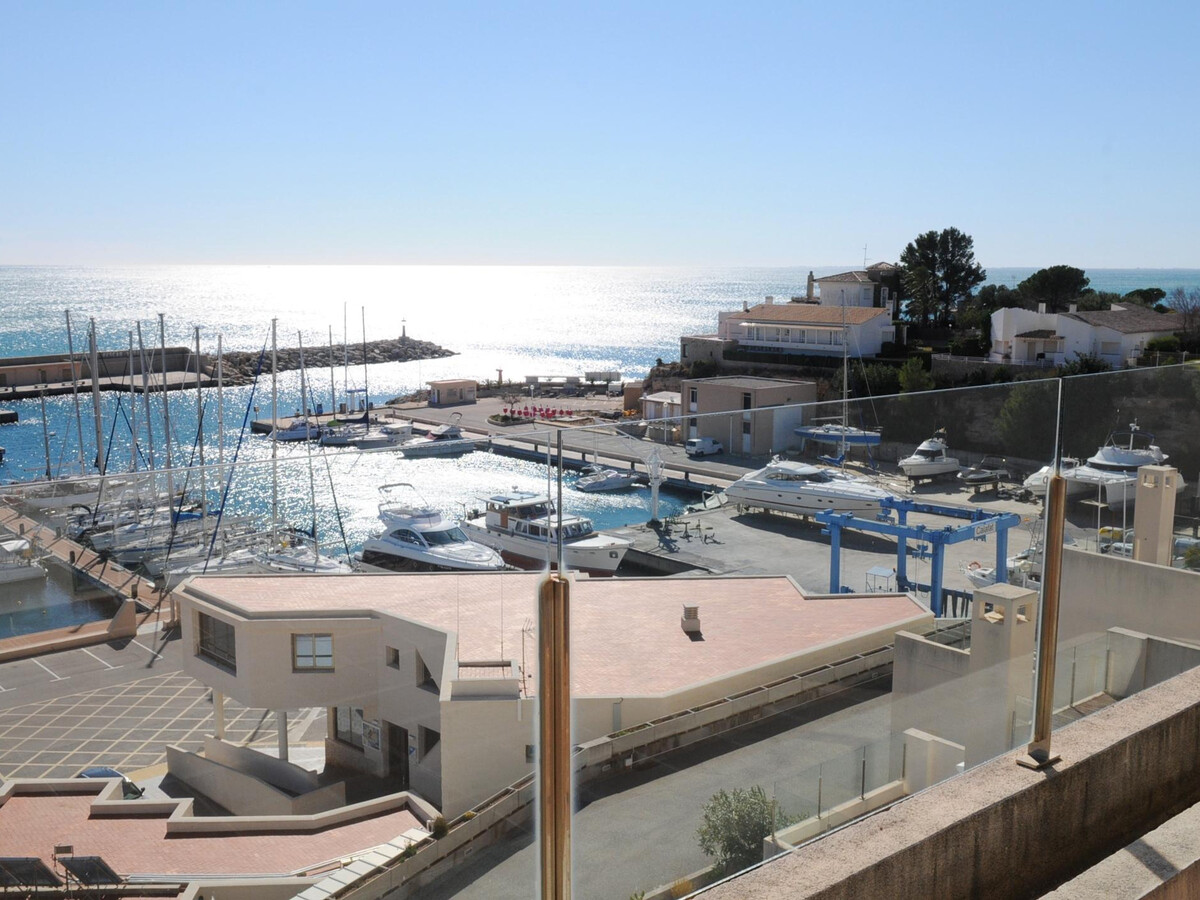 Appartement front de mer à L'Ametlla de Mar, accès plage - Photo 4