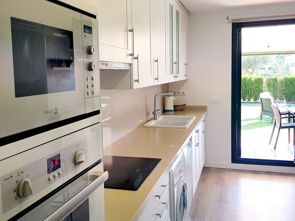 Appartement RDC 1ère ligne, jardin et piscine à L'Ametlla de Mar - Photo 16