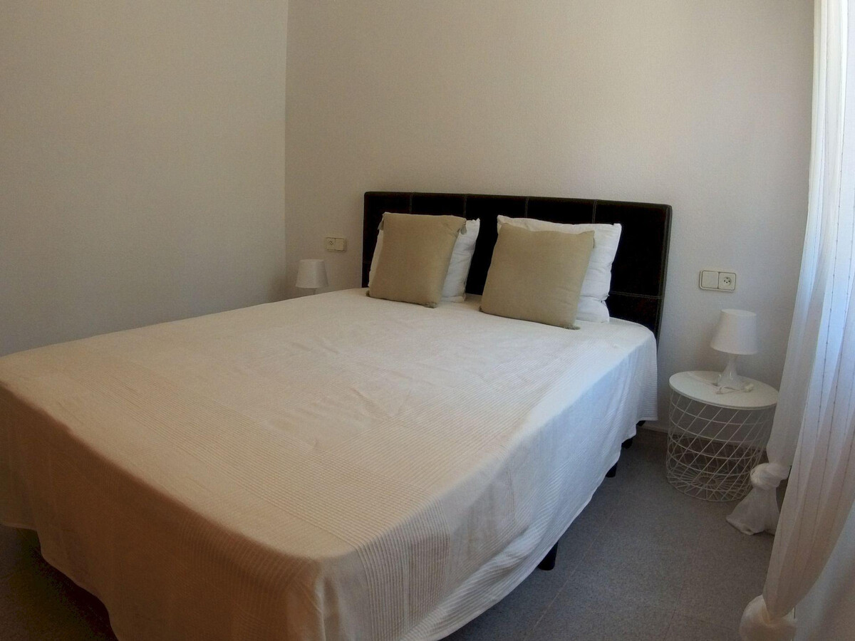 Appartement 4 pers. près de Cala Llobeta avec piscine - Photo 17