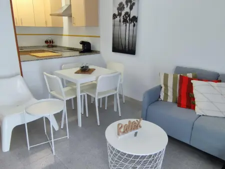 Location appartement à L'Ametlla de Mar, Charmant appartement près de la plage avec piscine partagée