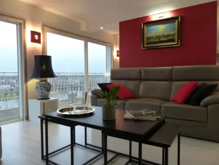 Appartement vue 180° à Moulins, terrasse aux étages 9-10 : photo 8