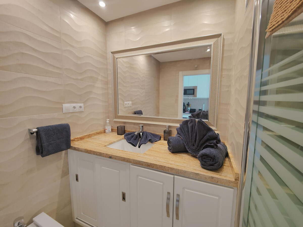 Studio vue mer 270° à Torremolinos, accès plage direct - Photo 10