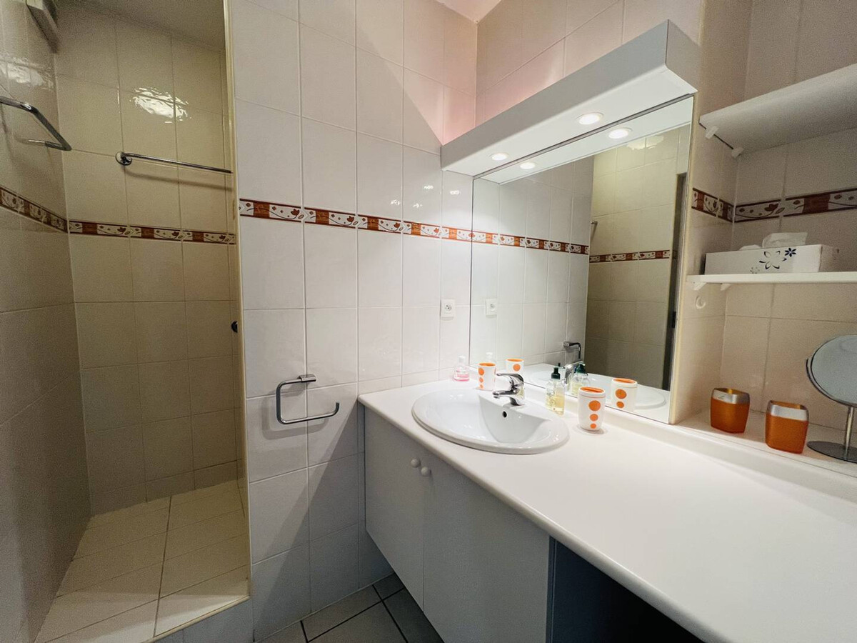 T2 confort avec ascenseur à Cambo-les-Bains - Photo 10