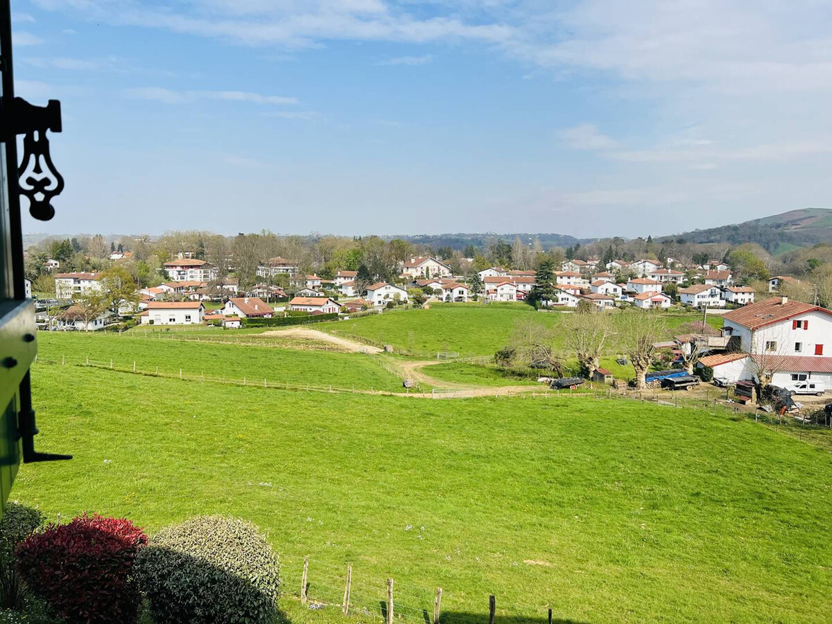 T2 confort avec ascenseur à Cambo-les-Bains - Photo 11