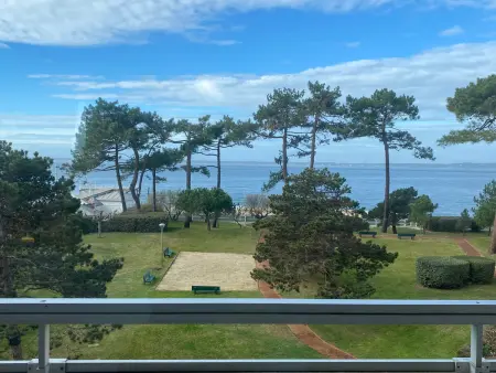 T2 bis rénové face à la plage au Moulleau, Arcachon : photo 8