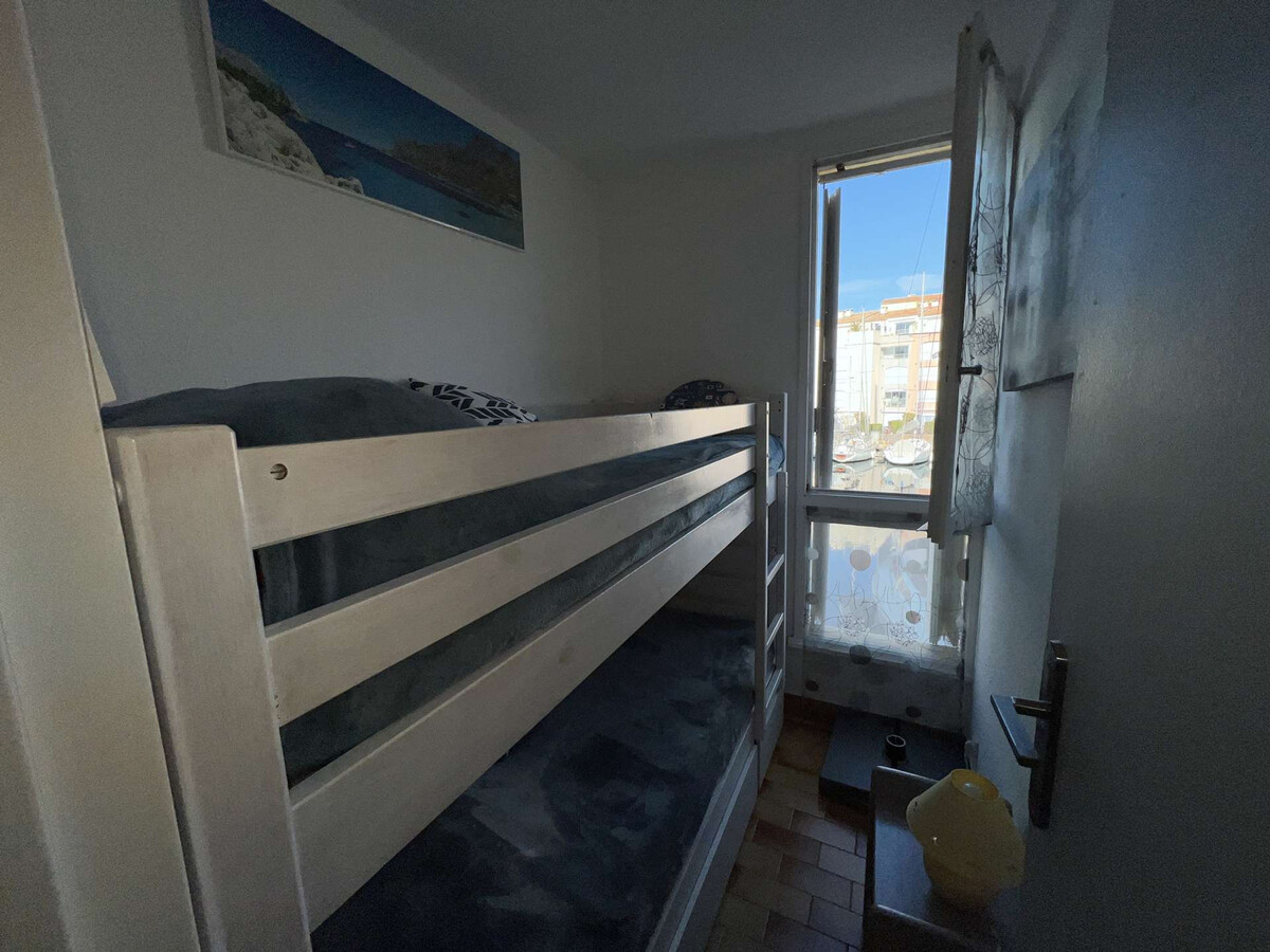 Studio cabine 4 pers. parking, animaux acceptés à Cap d'Agde - Photo 8