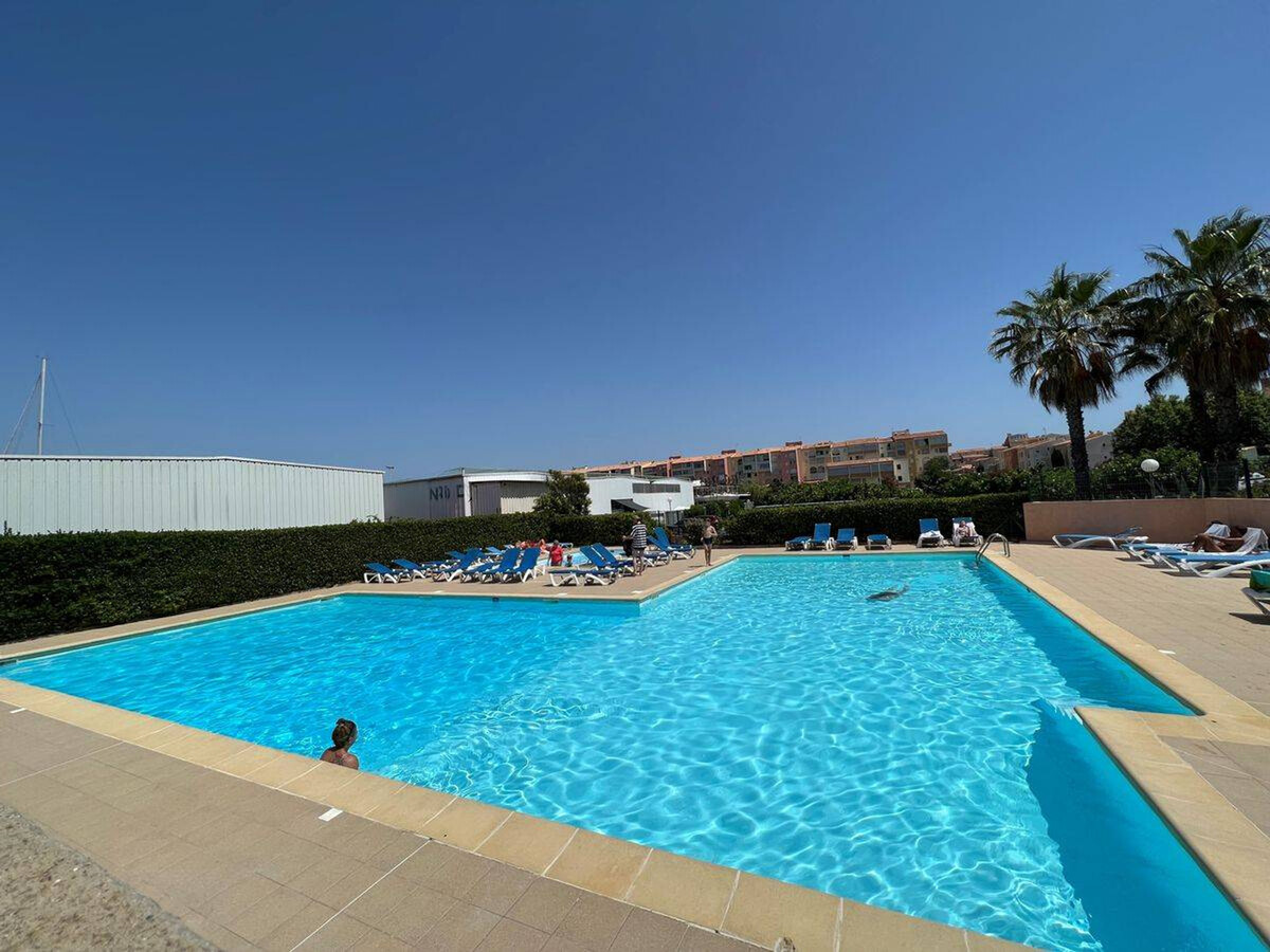 Studio cabine 4 pers. au Cap d'Agde, parking et piscine - Photo 1