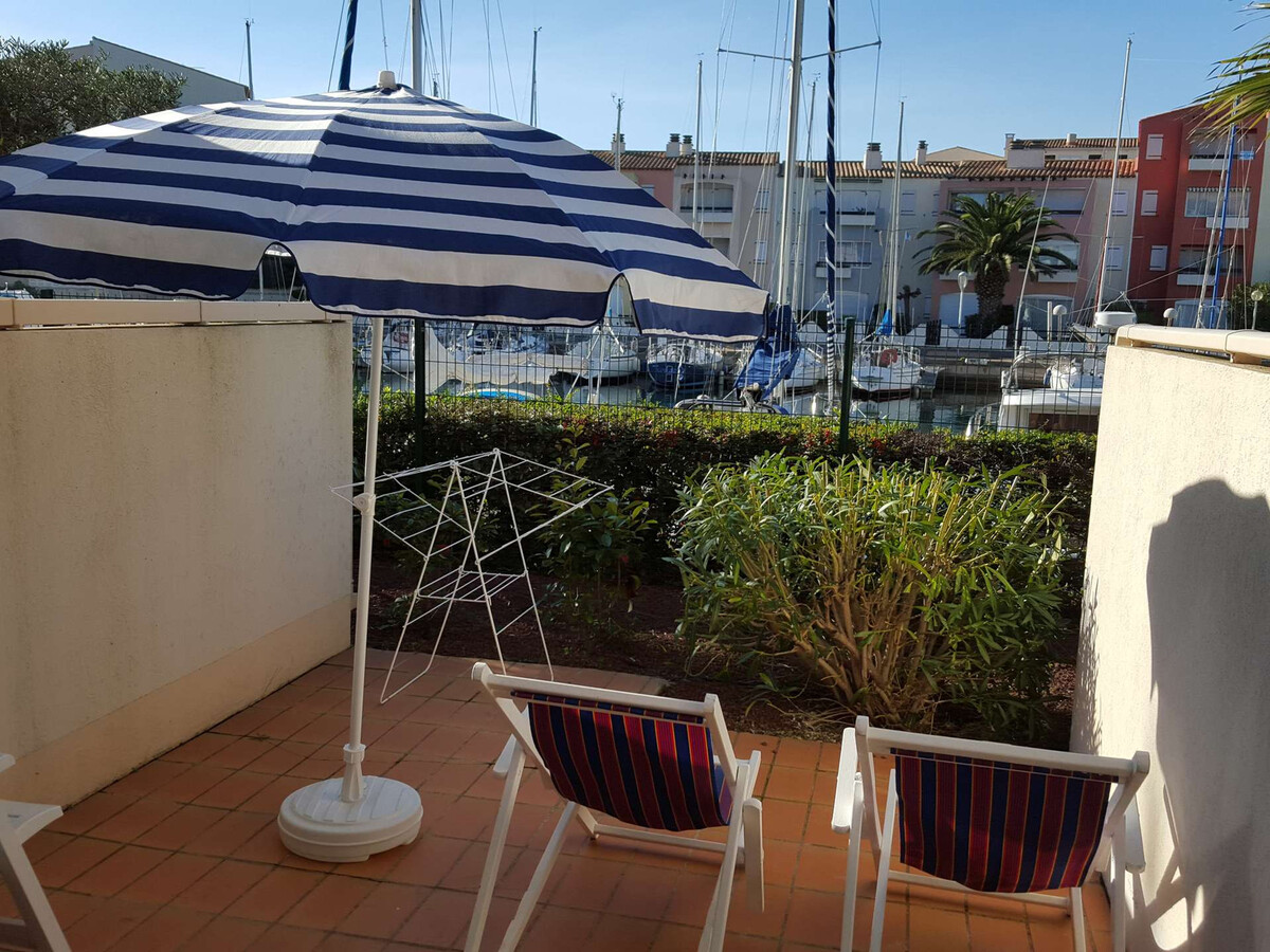 Studio cabine 4 pers. au Cap d'Agde, parking et piscine - Photo 2