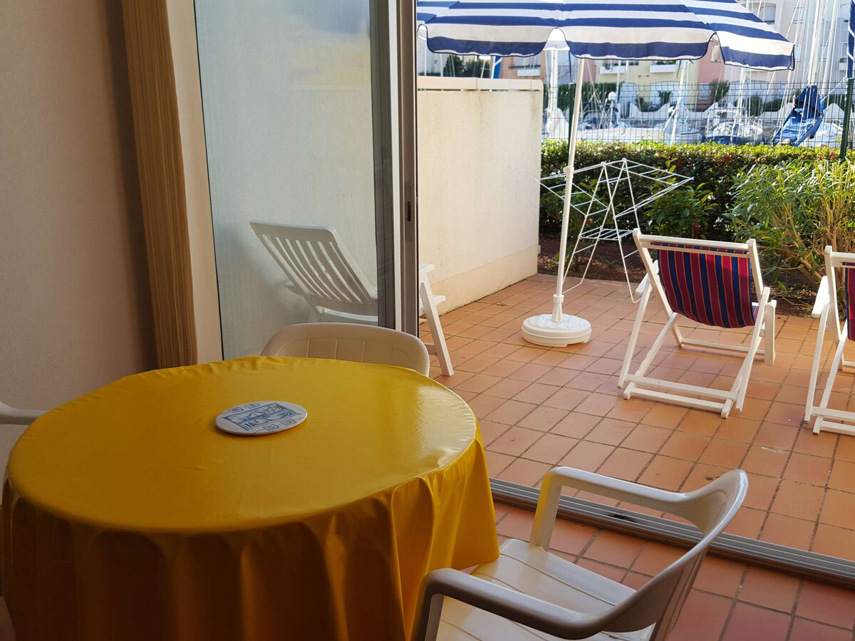 Studio cabine 4 pers. au Cap d'Agde, parking et piscine - Photo 3