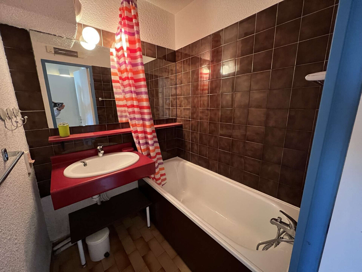 Studio cabine 4 pers. au Cap d'Agde, parking et piscine - Photo 9