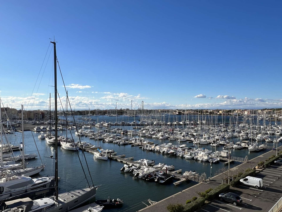 T2 climatisé avec terrasse et box privé à Cap d'Agde - Photo 3