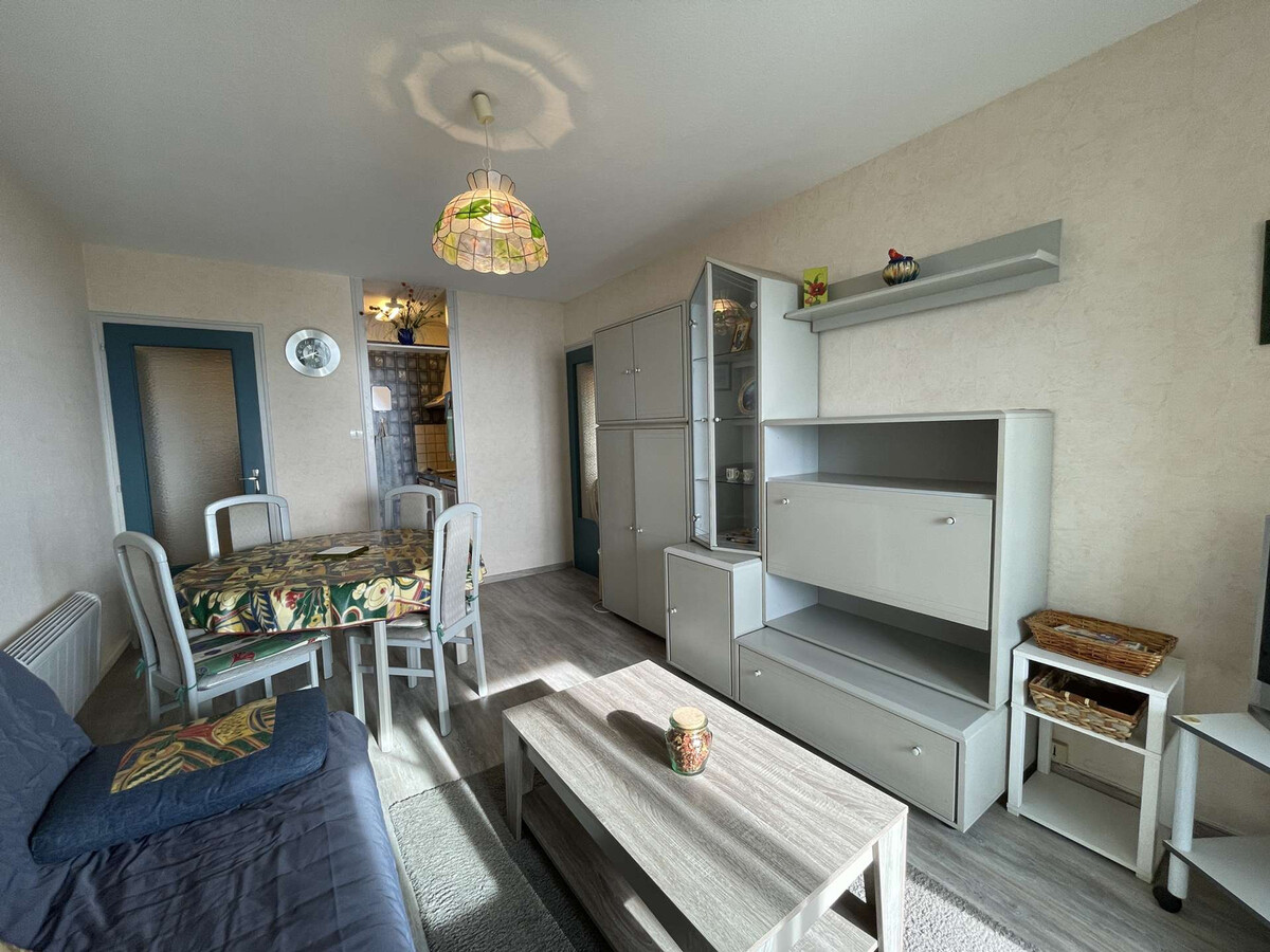 Appartement 2 pièces 7e étage, 200m de la plage - Photo 5
