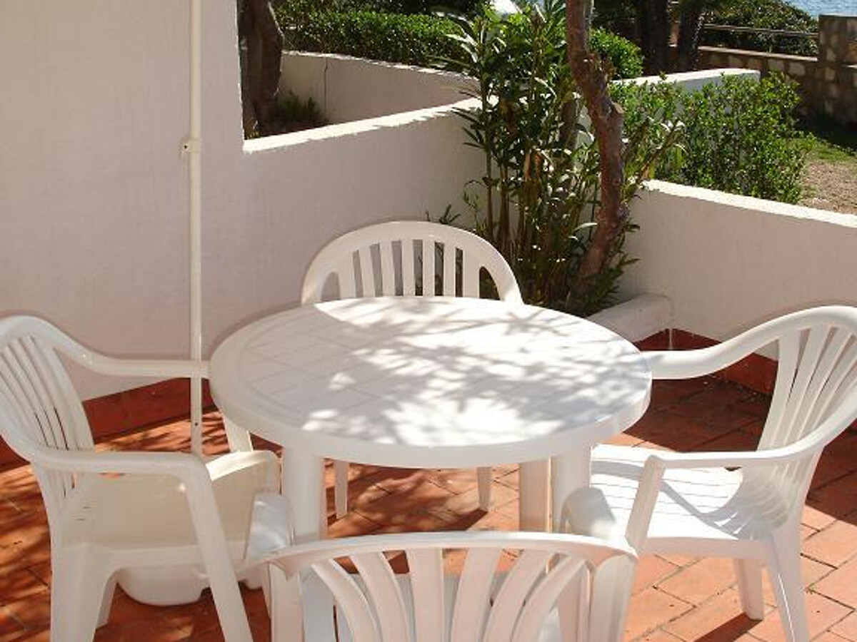 Bungalow en bord de mer à 50m de Cala Llobeta - Photo 3
