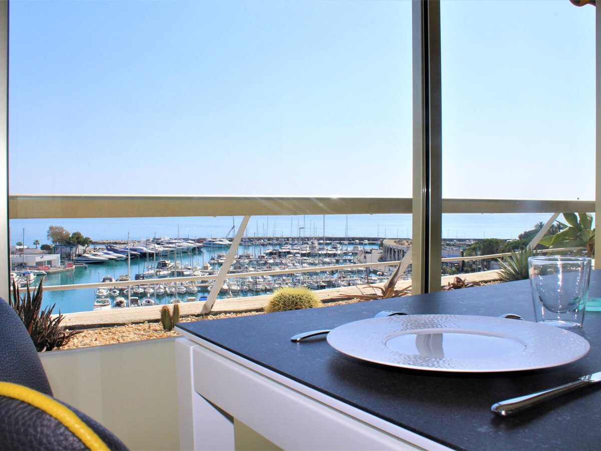 3 Pièces Terrasse Véranda, Vue Mer à Villeneuve-Loubet - Photo 3