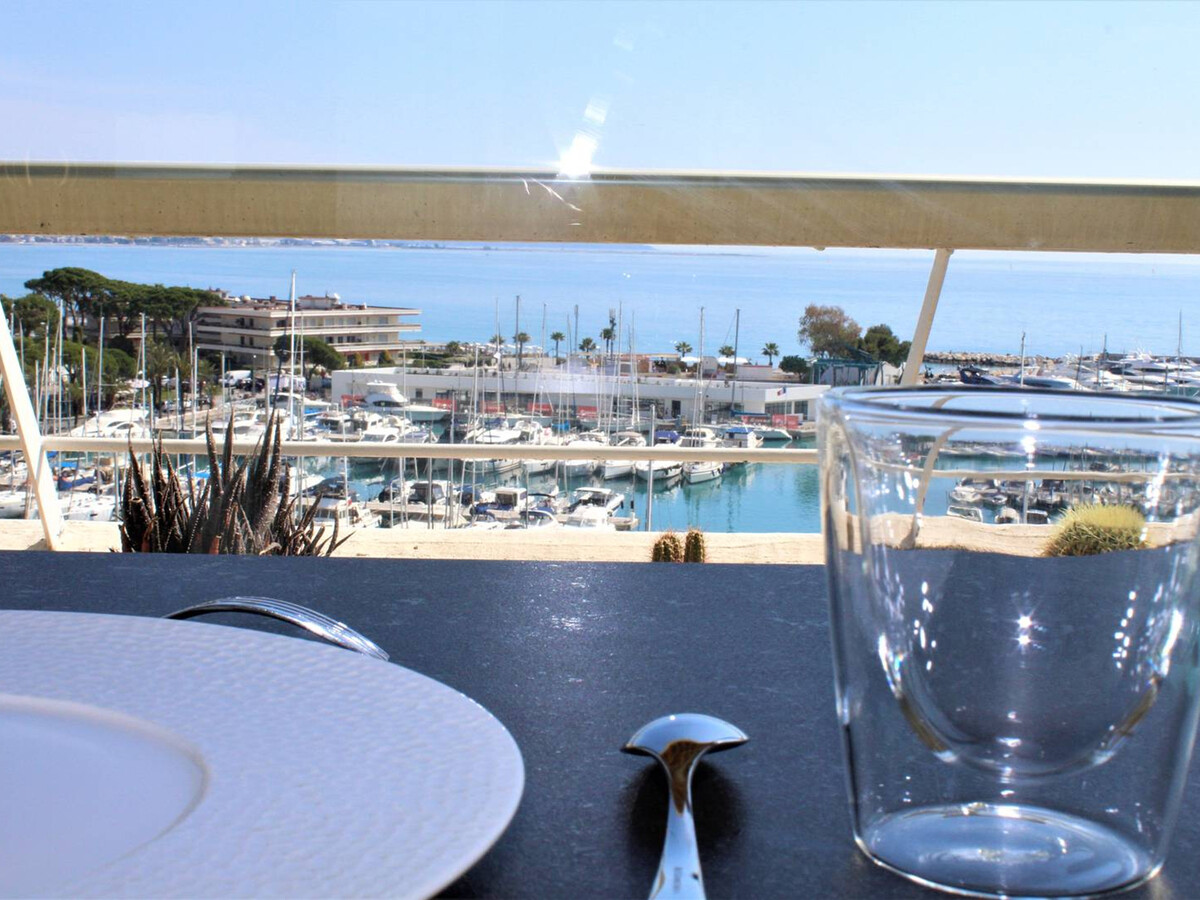3 Pièces Terrasse Véranda, Vue Mer à Villeneuve-Loubet - Photo 5