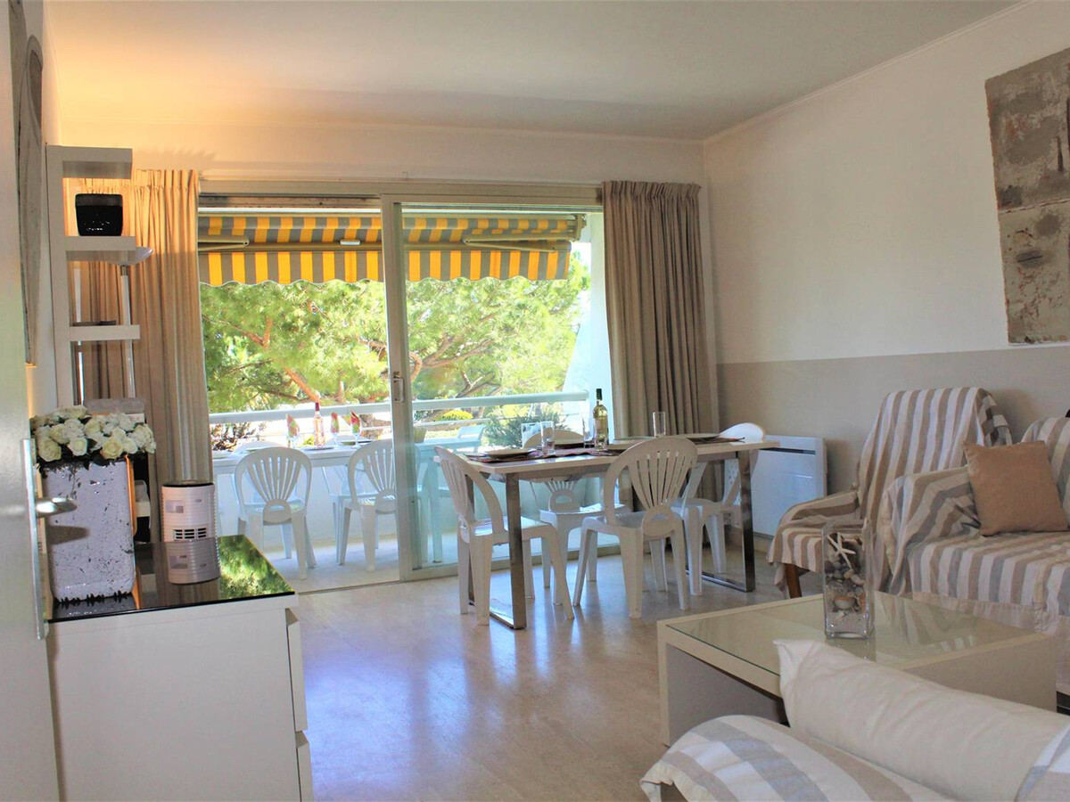 Appartement moderne T3 à Villeneuve-Loubet, terrasse 20 m² - Photo 4