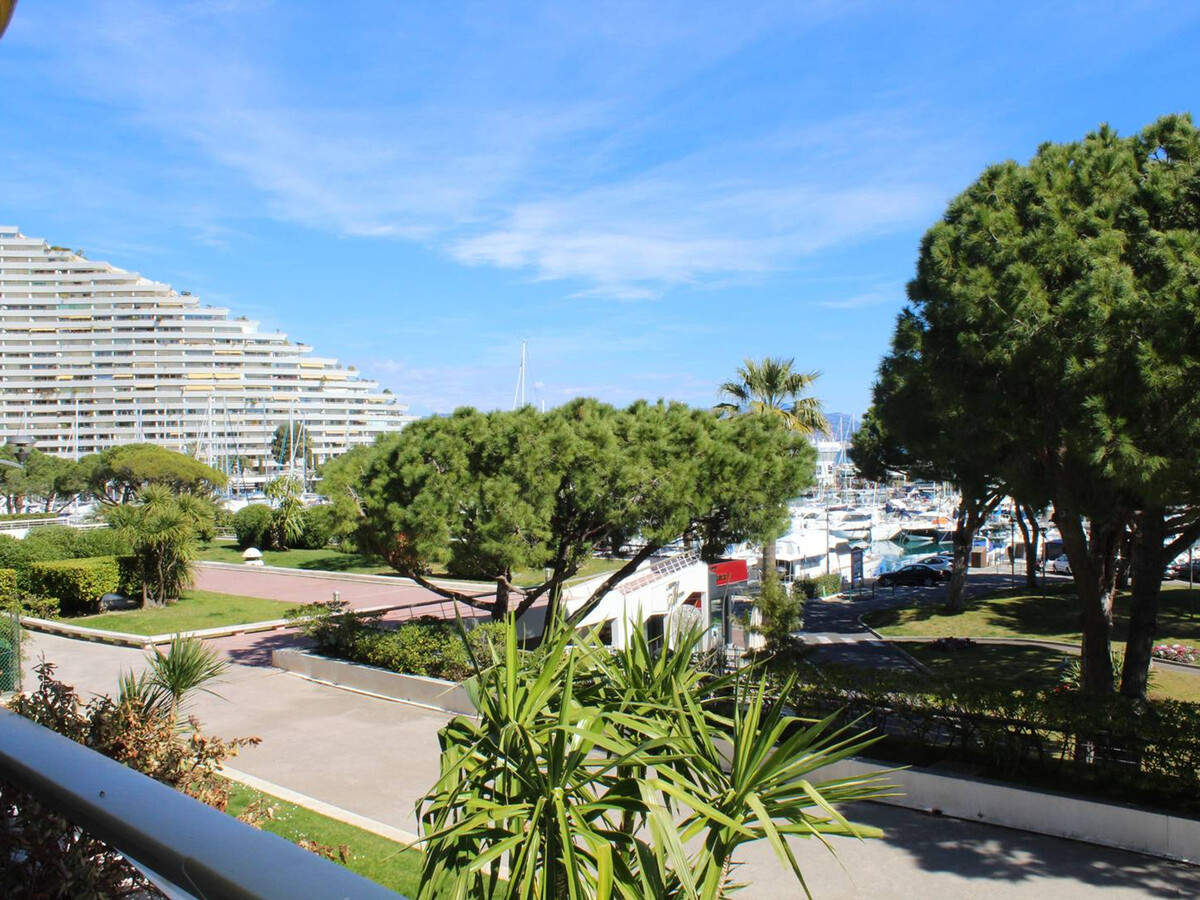 Appartement moderne T3 à Villeneuve-Loubet, terrasse 20 m² - Photo 7