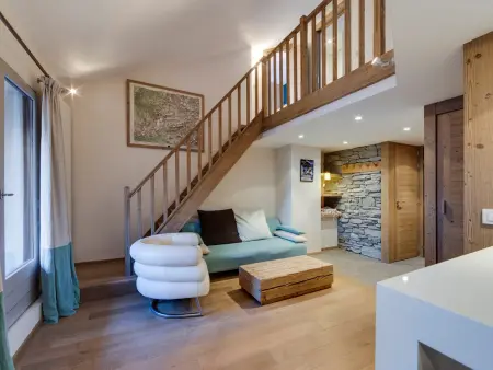 Location appartement à Val d'Isère, Appartement Duplex Rénové: 3 Pièces, 40m², Parking, Proche Centre Val dIsère