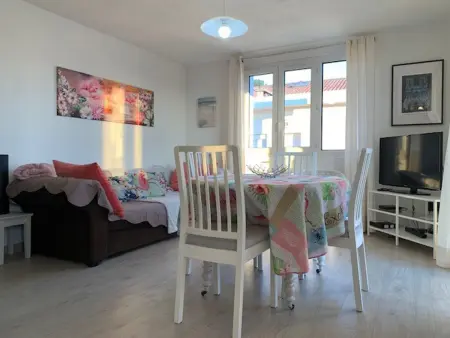 Location appartement à Balaruc les Bains, Agréable T3 avec Climatisation et Wi-Fi, Balaruc-les-Bains