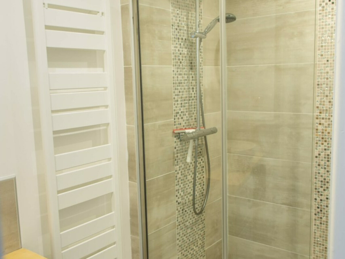 T2 50m² Balaruc-les-Bains, balcon sur étang - Photo 9