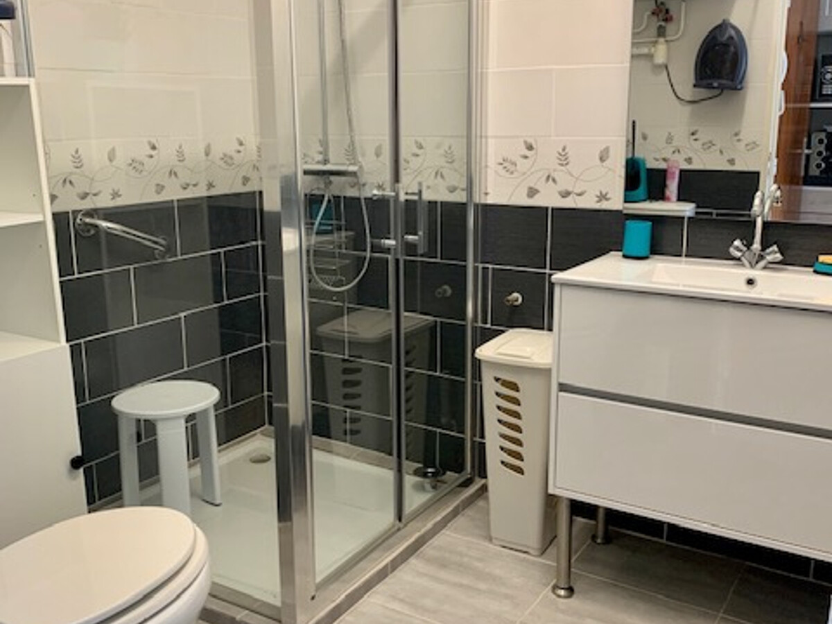Studio 26m² face aux Thermes, climatisation réversible - Photo 9