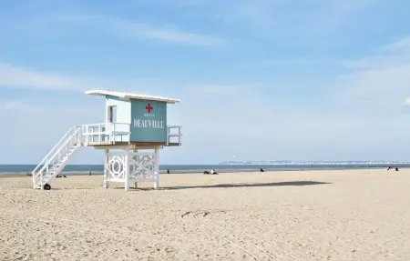 Appartement 1 chambre avec balcon, 240 m de la plage : photo 2