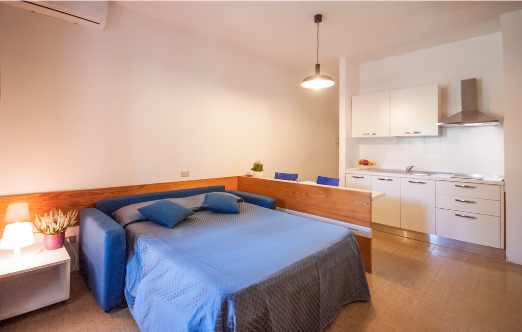 Studio 25m² à Lacona, balcon face à la plage de sable - Photo 10