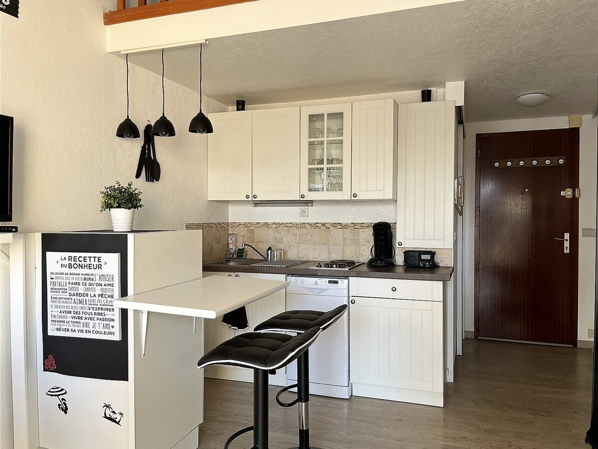 Studio mezzanine avec balcon mer aux Sables-d'Olonne - Photo 4