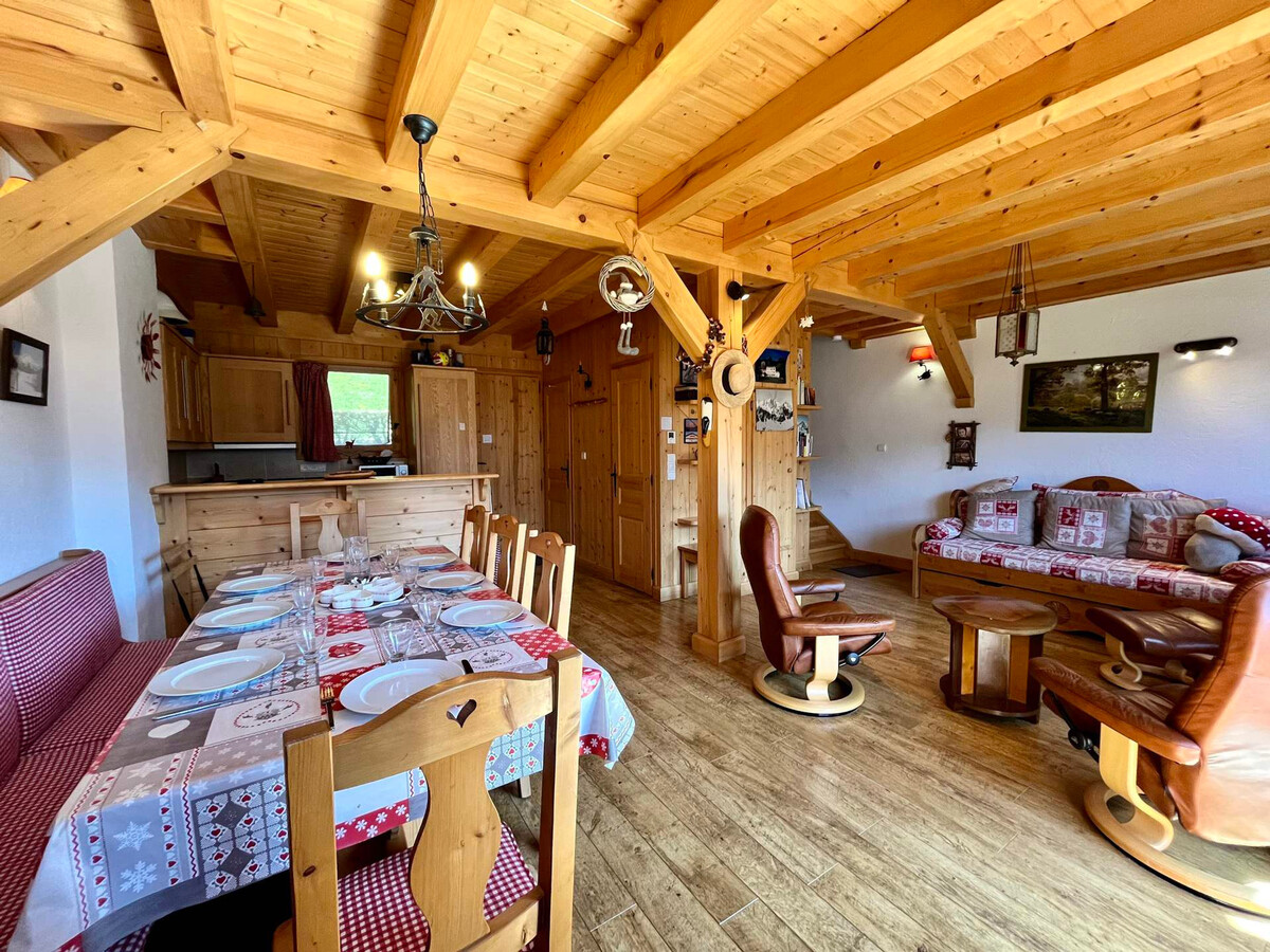 Super Duplex 90m² à Samoëns avec Balcon et Garage - Photo 2