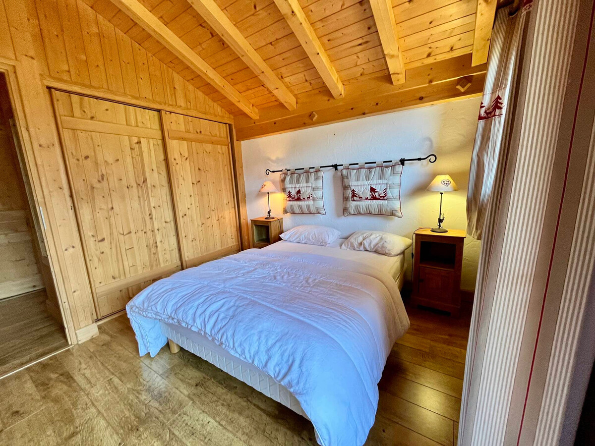 Super Duplex 90m² à Samoëns avec Balcon et Garage - Photo 9