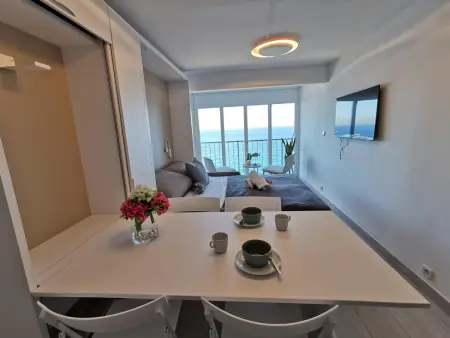 Studio rénové face à la mer avec parking à Platja d'Aro : photo 6
