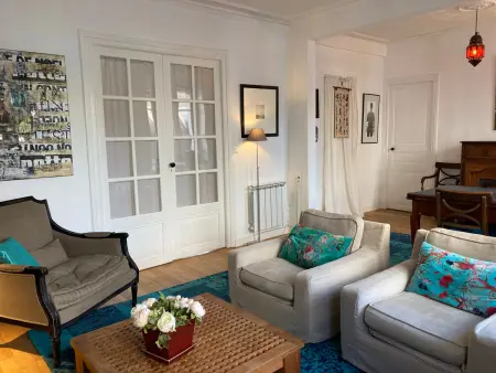 Appartement 2 chambres au cœur de Le Palais, 200m des commerces - Photo 3