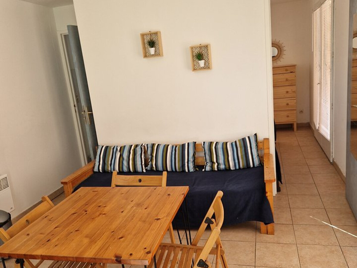 Appartement Hyères : 2 pièces, jardin privé, 5 min plage - Photo 3