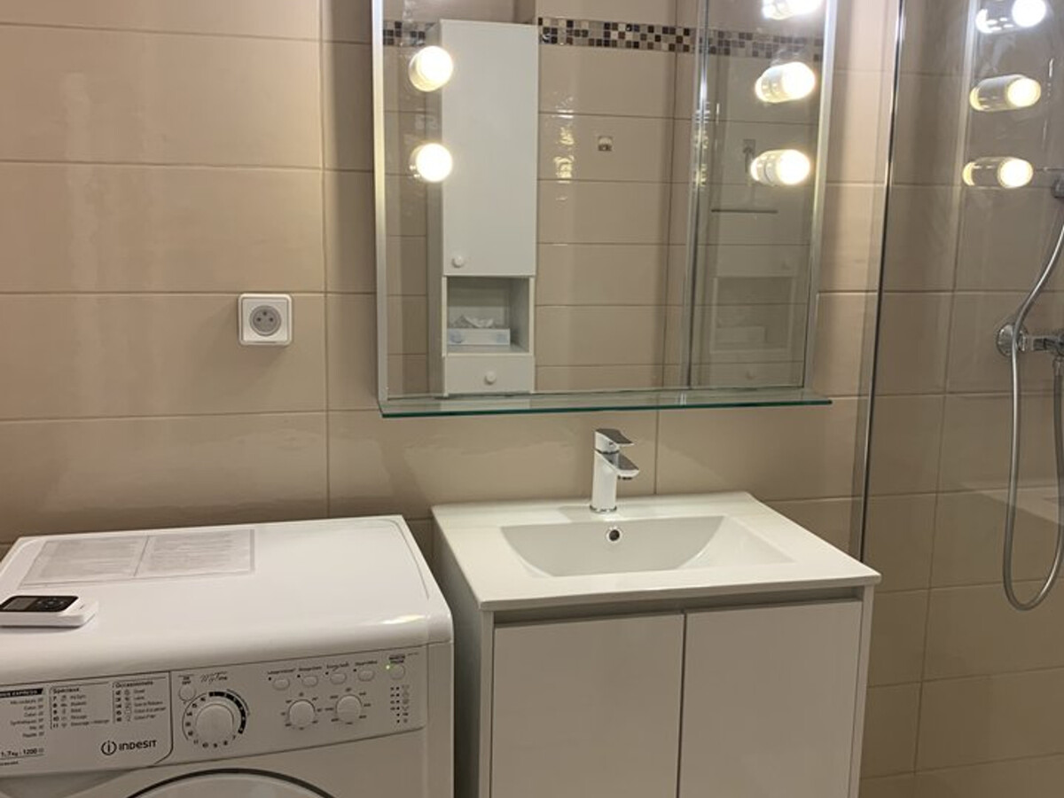 Appartement face au port, 1er étage ascenseur, Hyères - Photo 6
