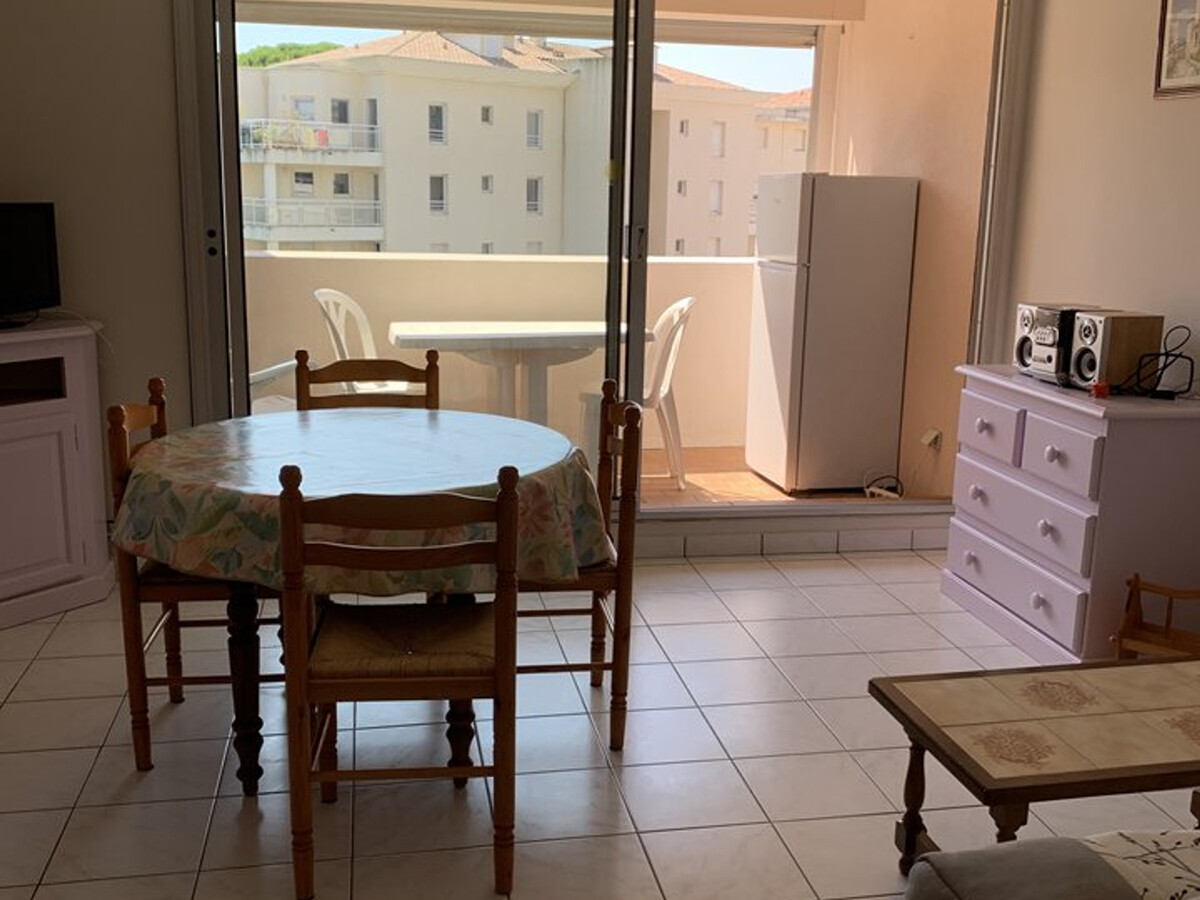 Studio Cabine 4 pers. à Hyères : piscine et parking - Photo 5
