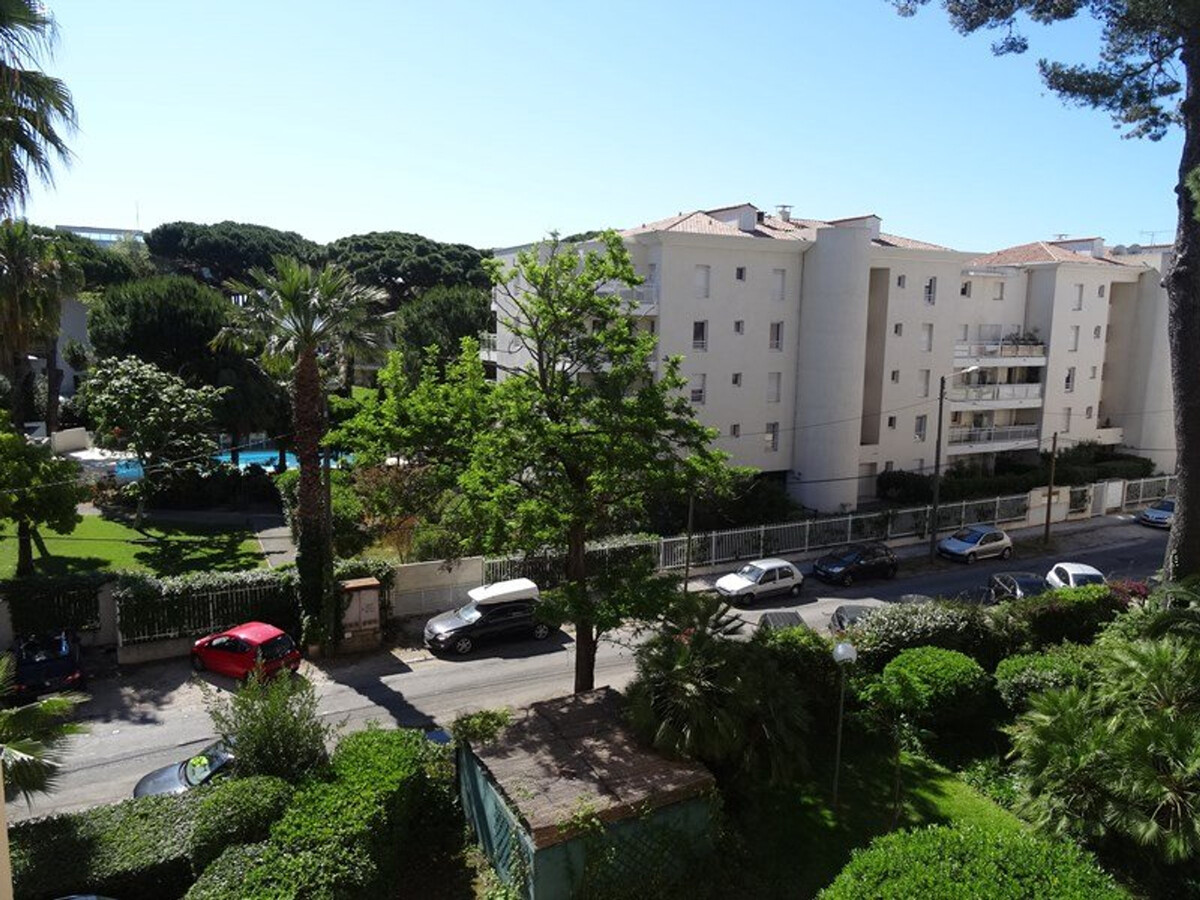 Studio Cabine 4 pers. à Hyères : piscine et parking - Photo 8