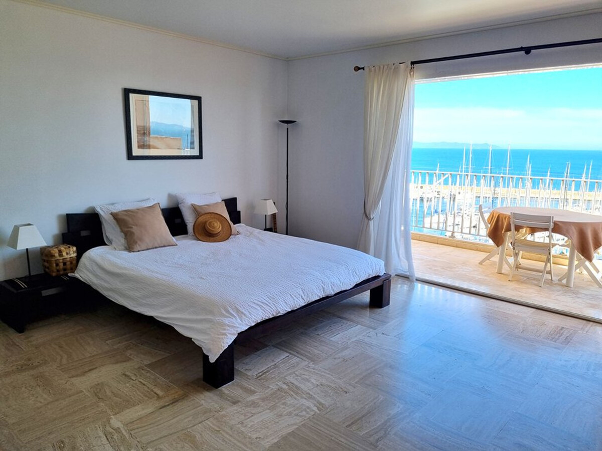 Appartement 120 m² vue mer, 2 terrasses, 6e étage à Hyères - Photo 8