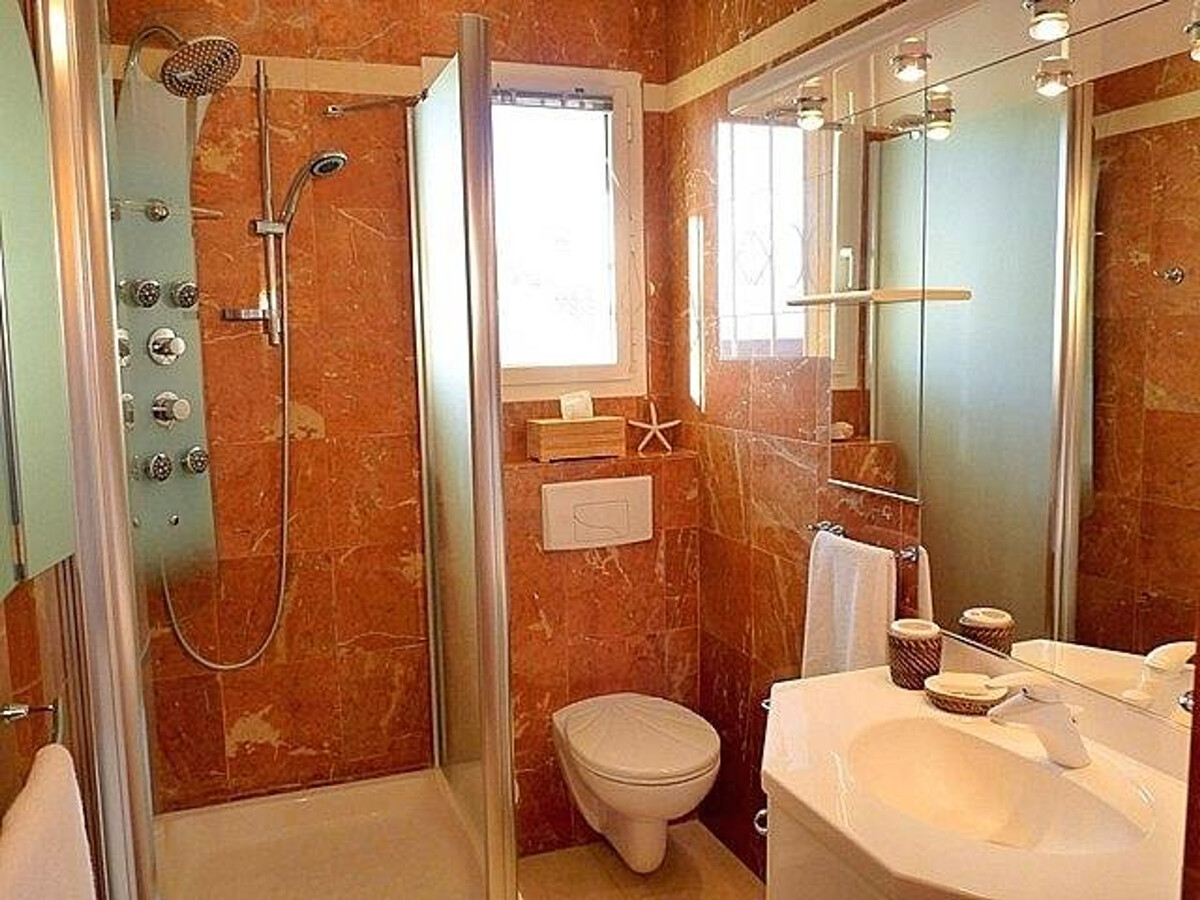 Appartement 120 m² vue mer, 2 terrasses, 6e étage à Hyères - Photo 9