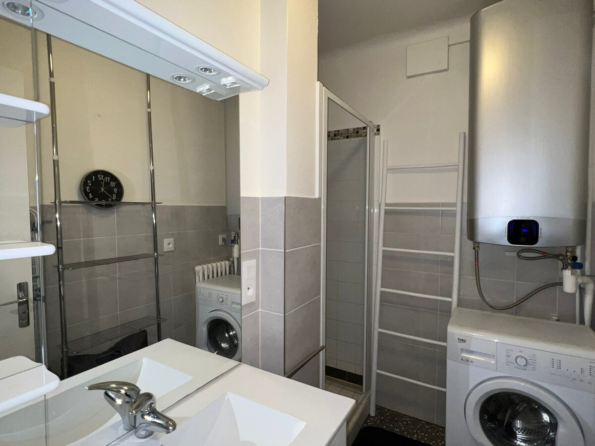 T3 lumineux 73 m² centre Aix-les-Bains, 2 balcons - Photo 5