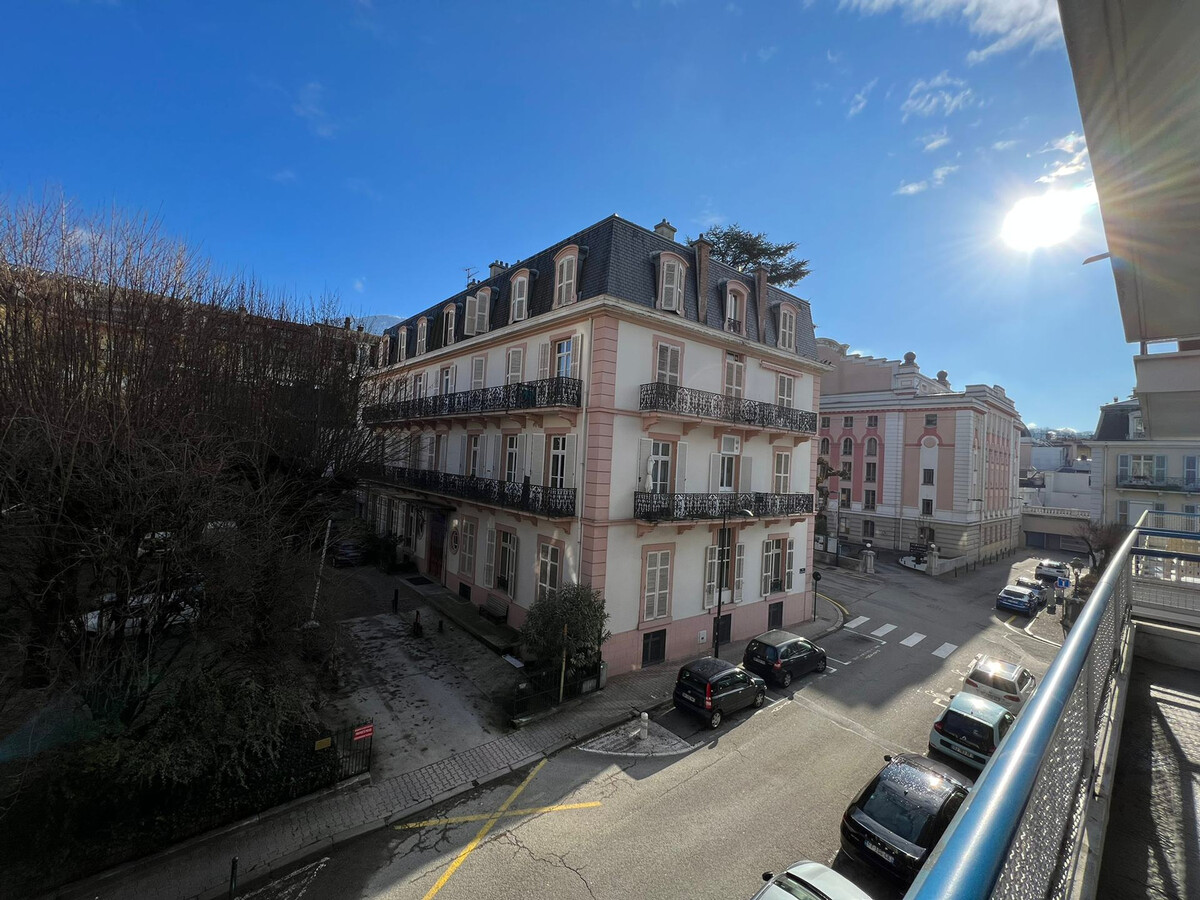 T3 lumineux 73 m² centre Aix-les-Bains, 2 balcons - Photo 7