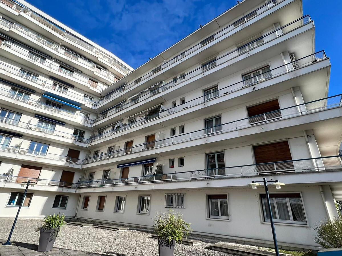 T3 lumineux 73 m² centre Aix-les-Bains, 2 balcons - Photo 16