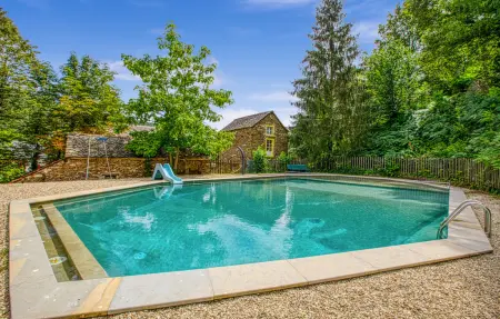 Appartement 2 chambres avec piscine intérieure à Saint-Affrique : photo 2