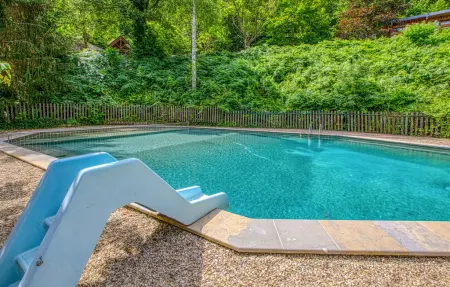 Appartement 2 chambres avec piscine intérieure à Saint-Affrique : photo 11