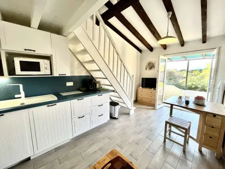 Location appartement à Porticcio, Studio à Porticcio: piscine gratuite, tennis, linge inclus