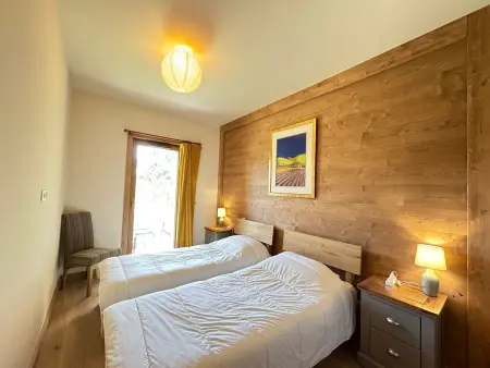 Appartement 3 chambres Les Gets, jardin 76m², centre village : photo 8