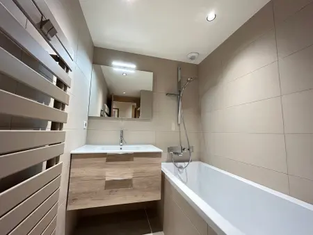 Appartement 3 chambres Les Gets, jardin 76m², centre village : photo 9