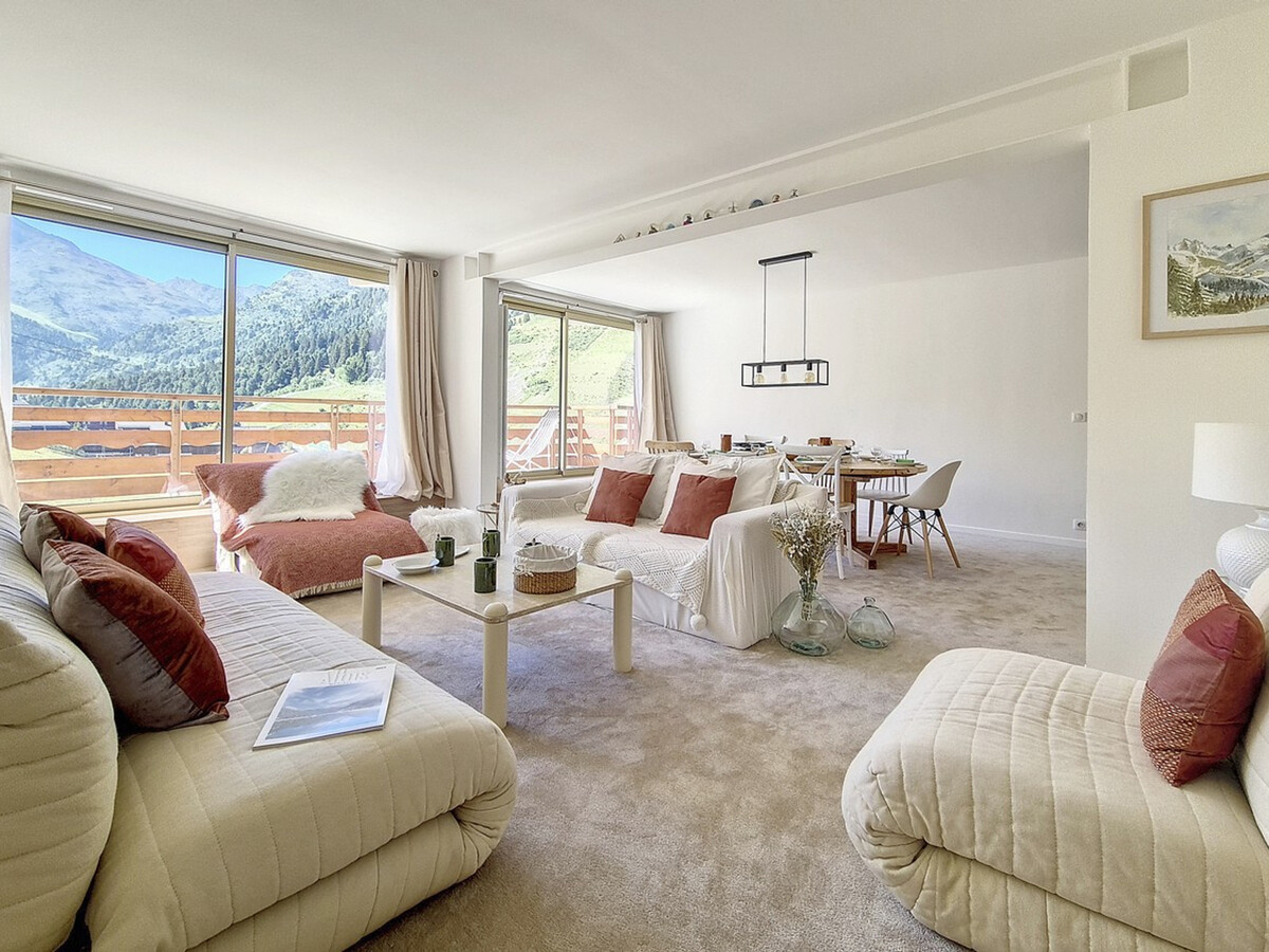 Apt 98 m² rénové, ski aux pieds à Mottaret, parking privé - Photo 1