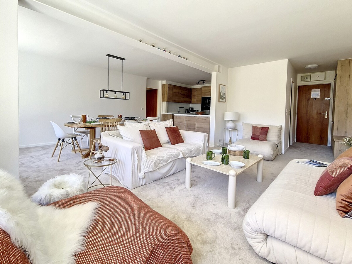 Apt 98 m² rénové, ski aux pieds à Mottaret, parking privé - Photo 2