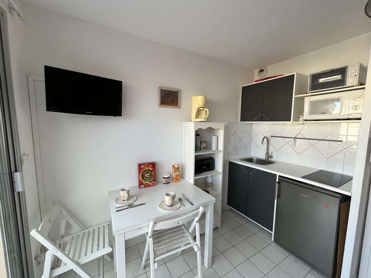 Appartement 4 personnes, clim, terrasse et accès direct mer - Photo 3